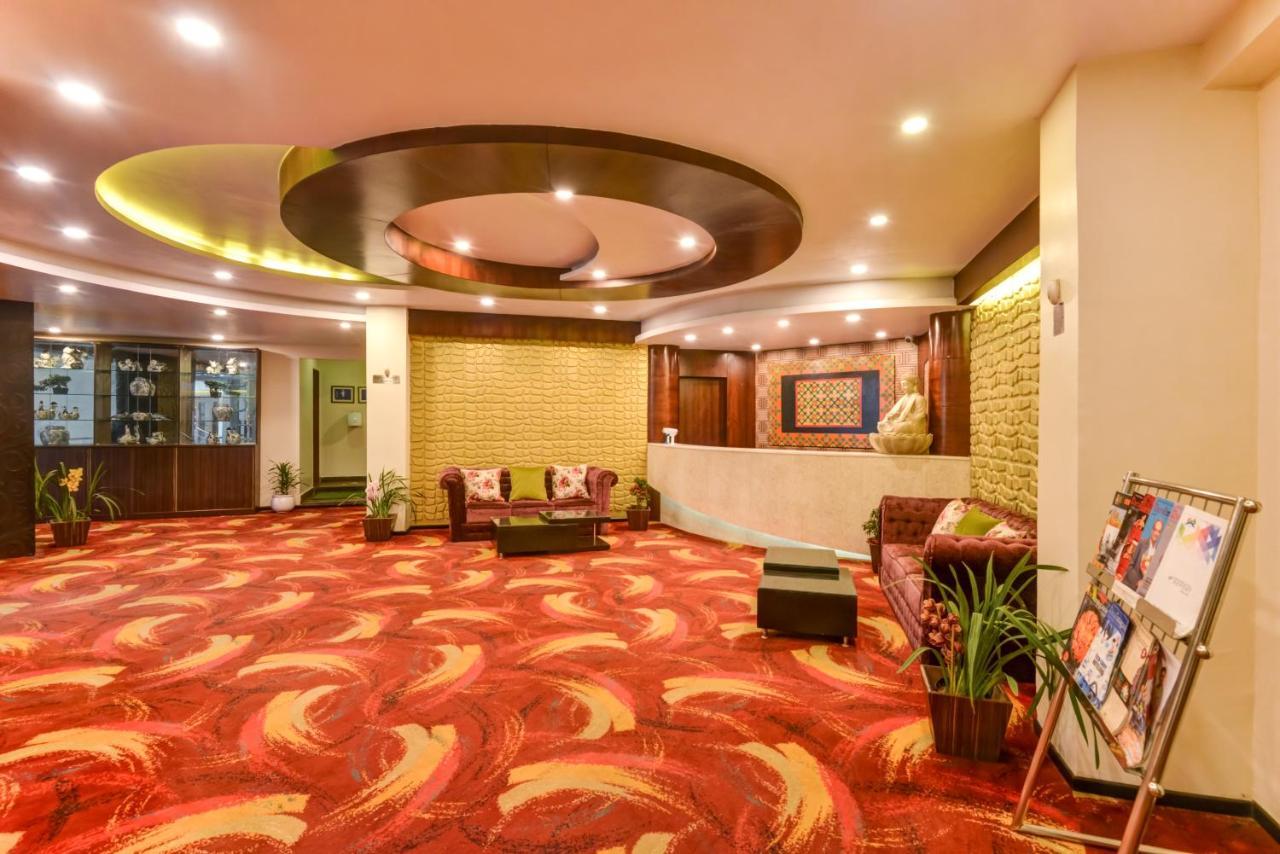 Summit Montana Suites & Spa At Mall Darjeeling  Ngoại thất bức ảnh