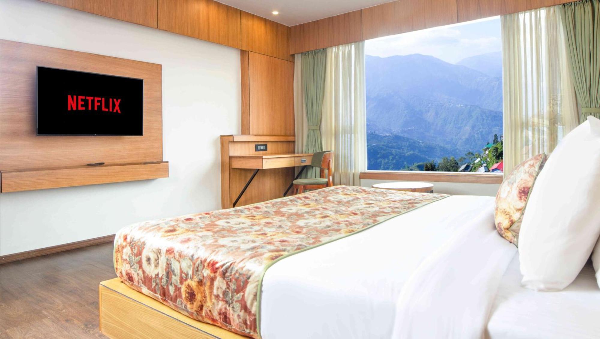 Summit Montana Suites & Spa At Mall Darjeeling  Ngoại thất bức ảnh