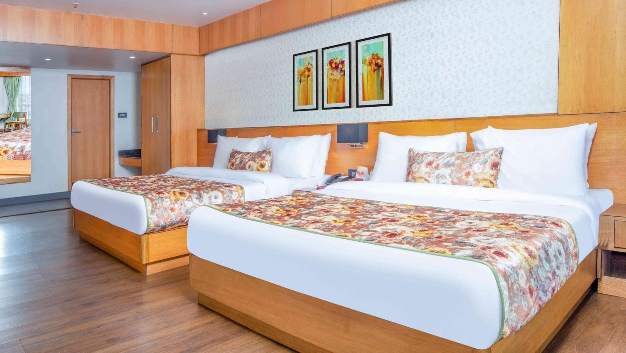 Summit Montana Suites & Spa At Mall Darjeeling  Ngoại thất bức ảnh
